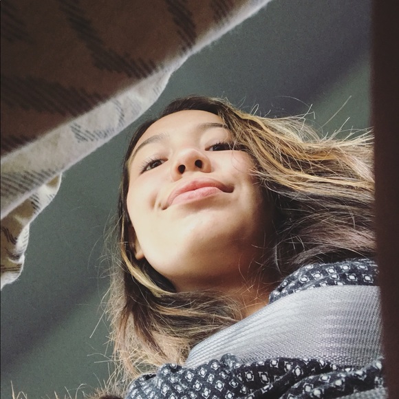 Meet your Posher, Sophia - Picture 1 of 2